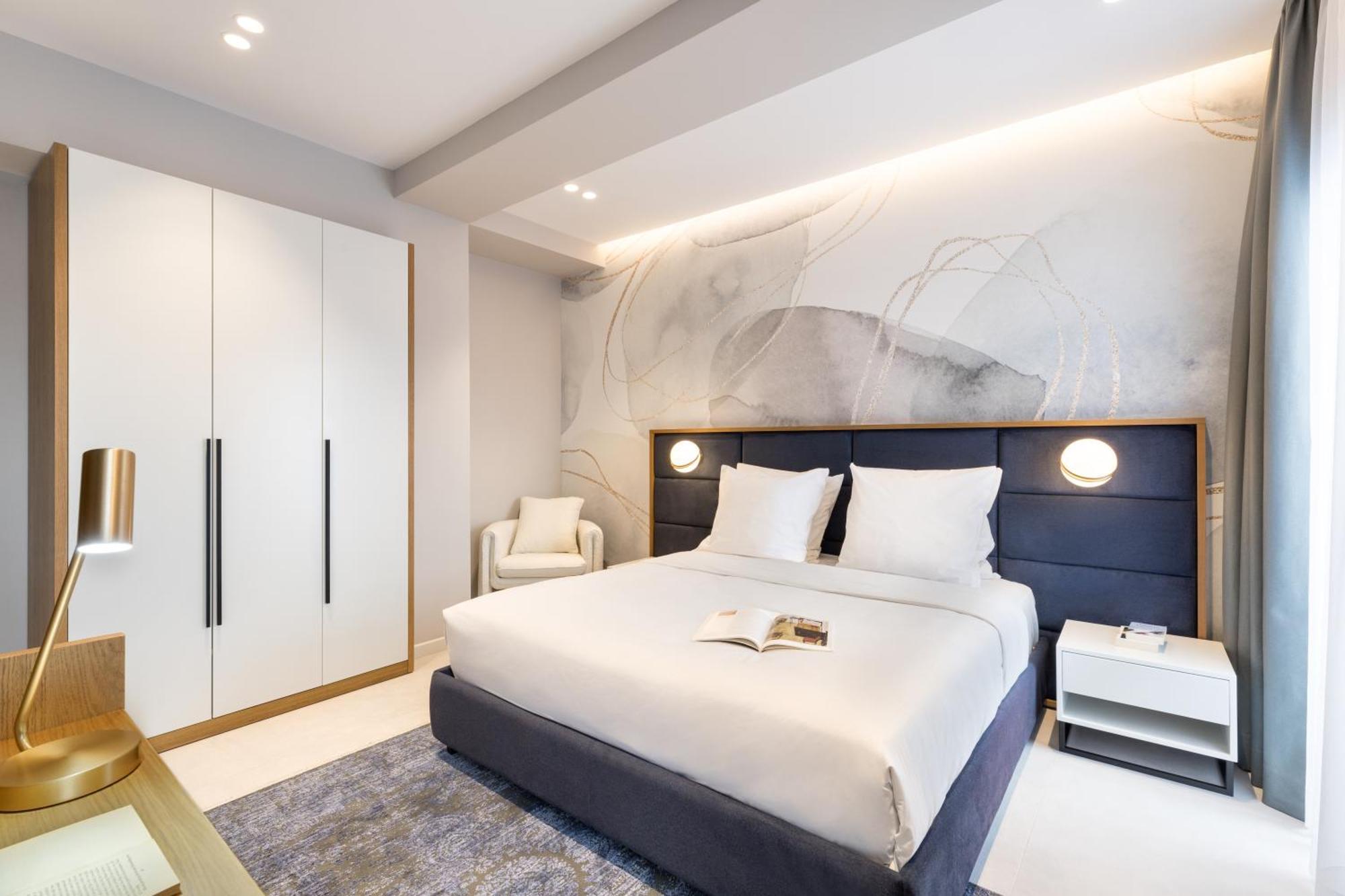 Mercure Tirana Bagian luar foto