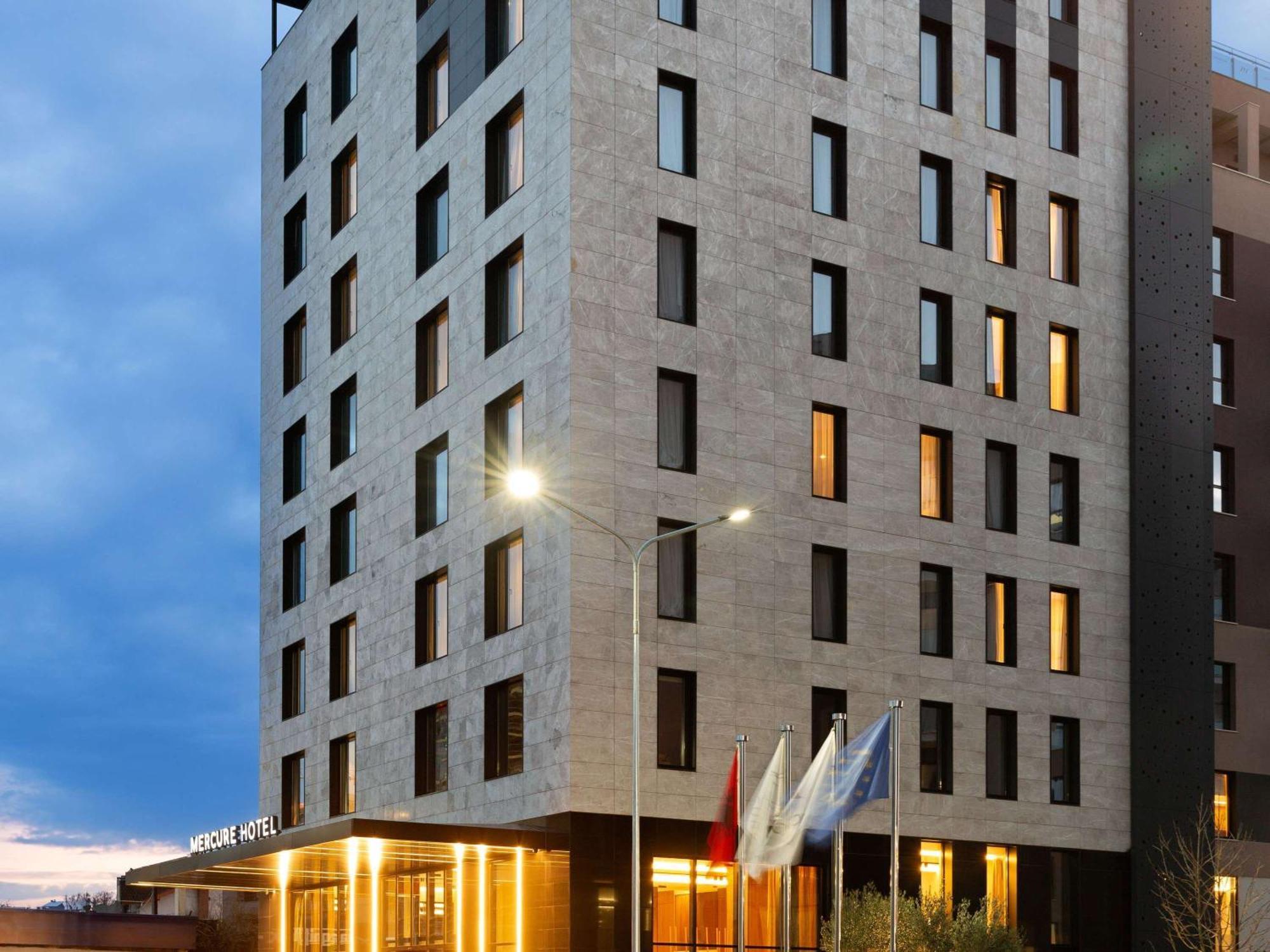 Mercure Tirana Bagian luar foto