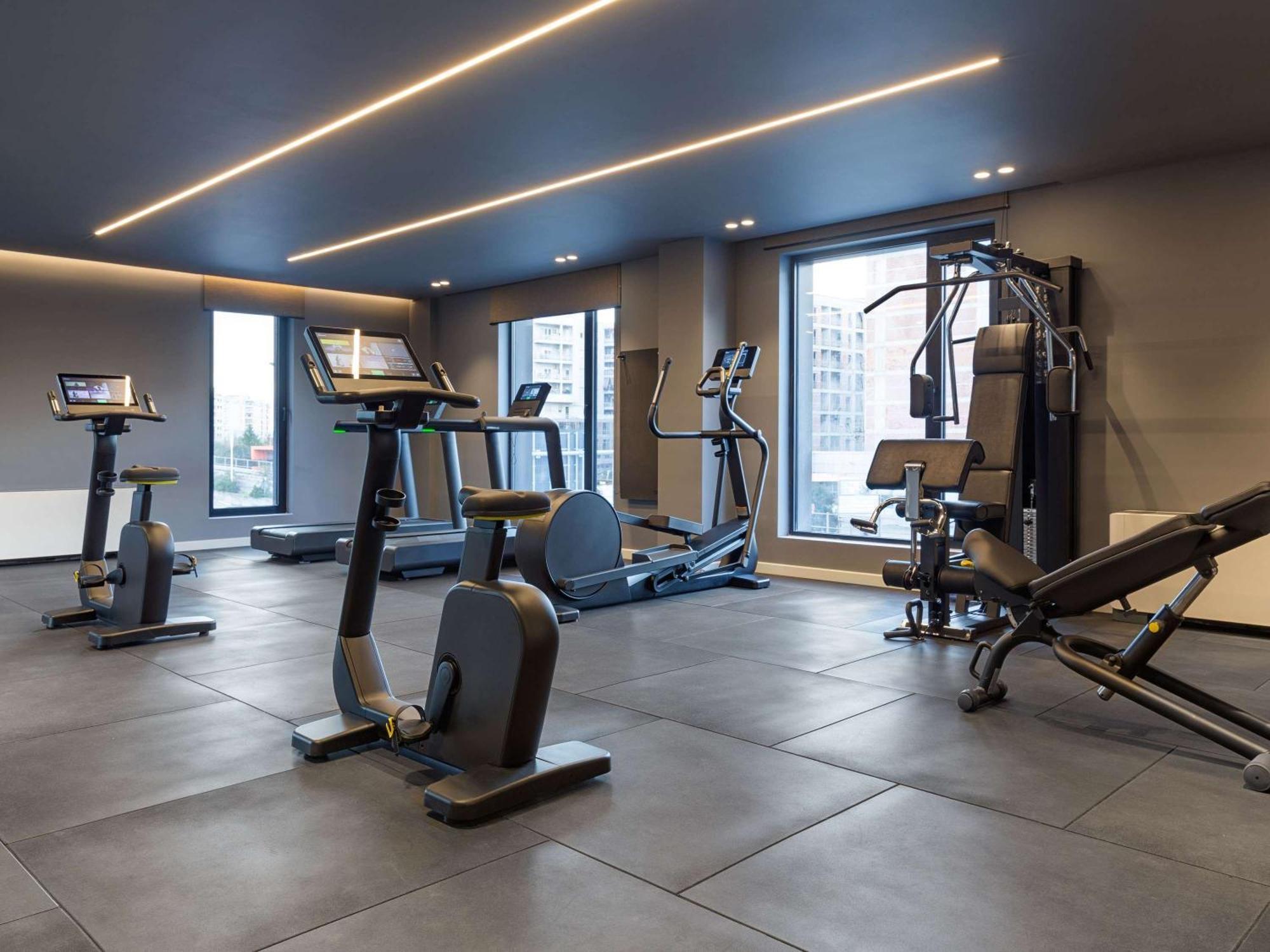Mercure Tirana Bagian luar foto