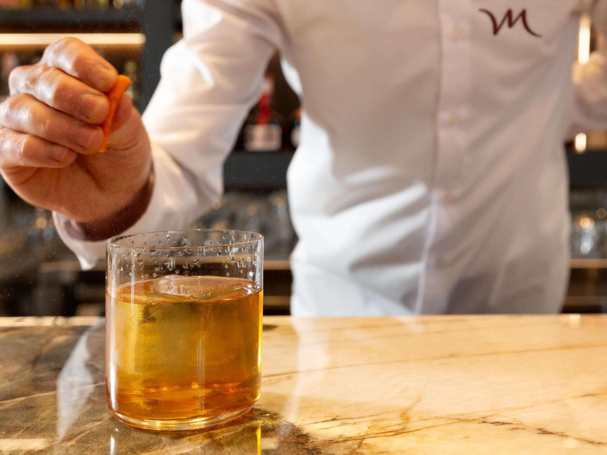 Mercure Tirana Bagian luar foto