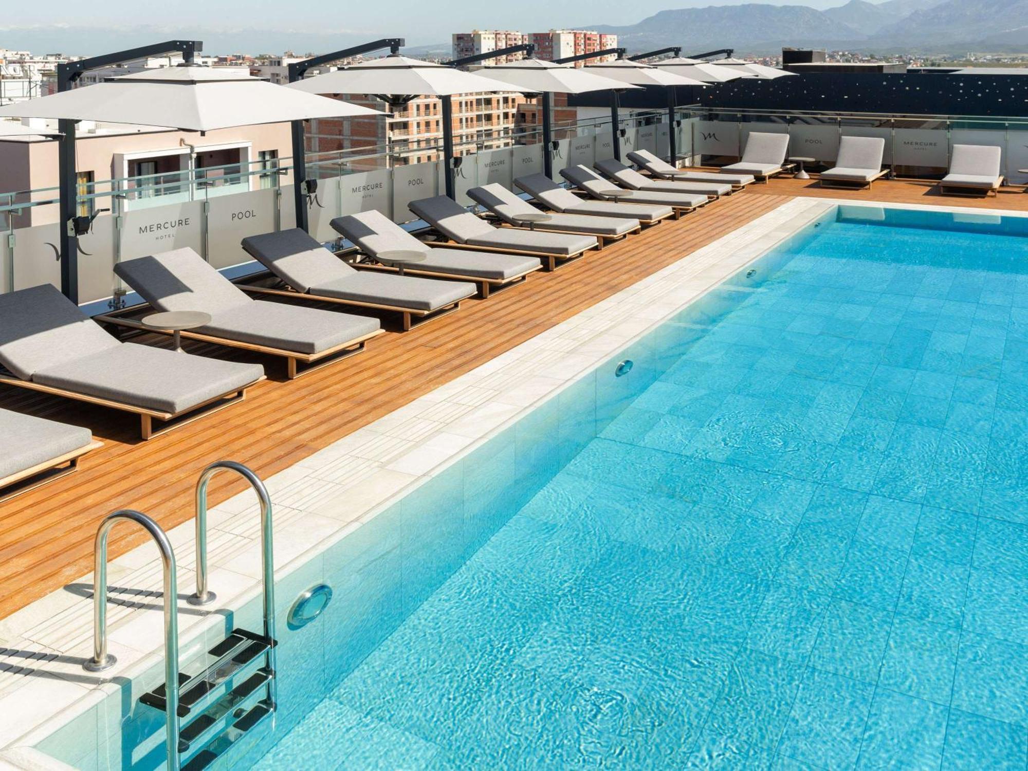 Mercure Tirana Bagian luar foto