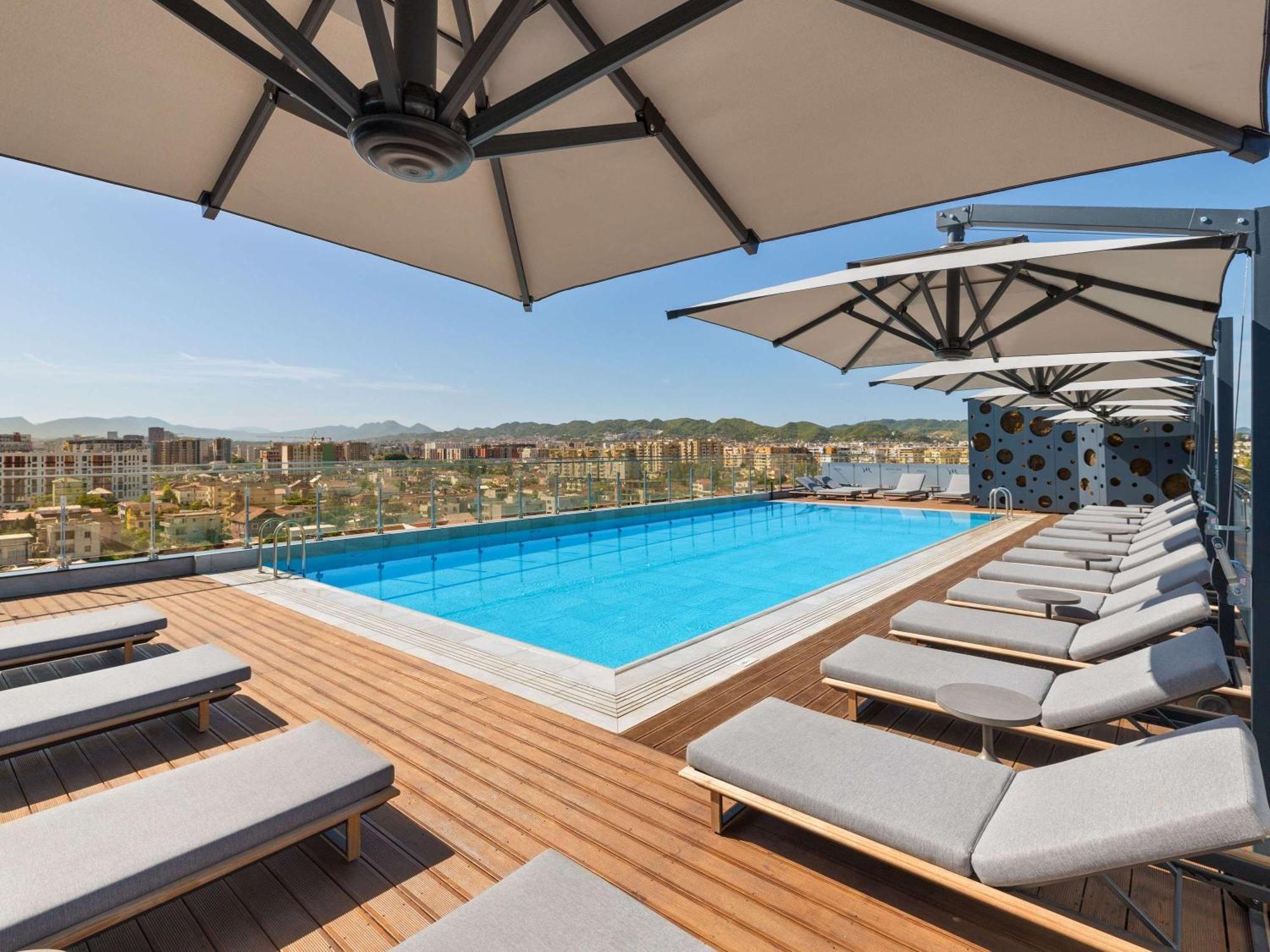 Mercure Tirana Bagian luar foto