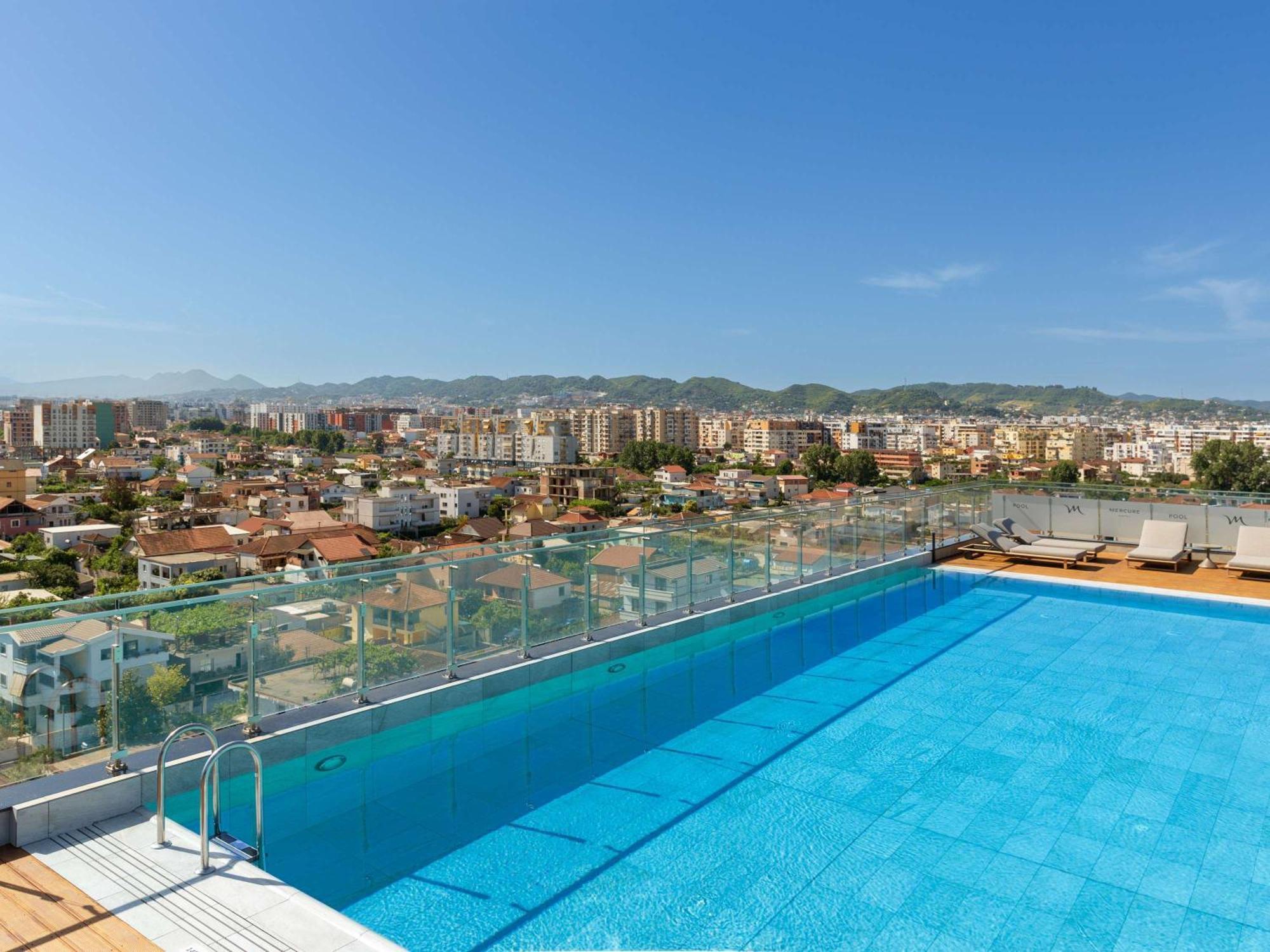 Mercure Tirana Bagian luar foto